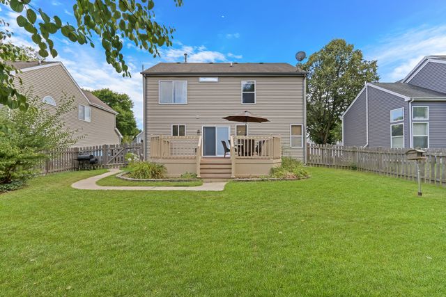 7736 Geneva Drive, Gurnee, IL 60031