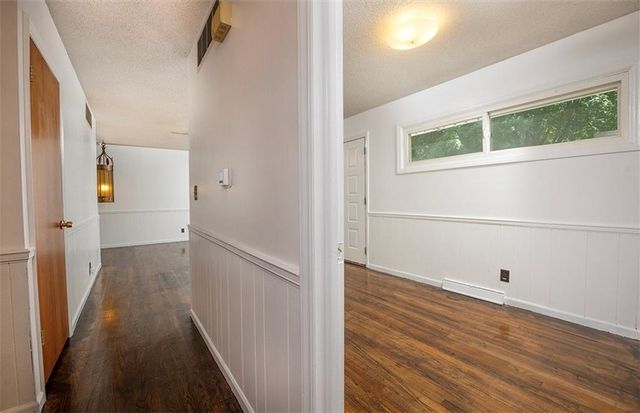 400 Lacy Lane, Belton, MO 64012