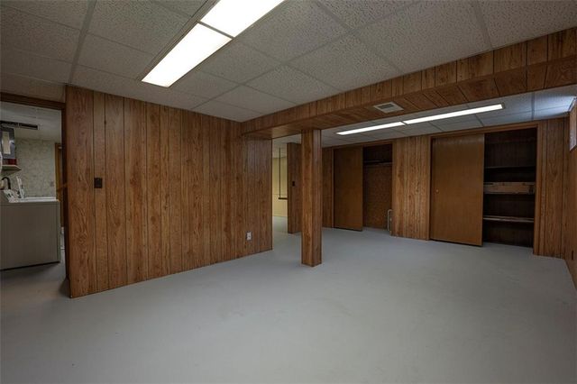 400 Lacy Lane, Belton, MO 64012
