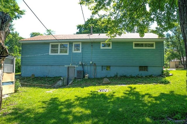 400 Lacy Lane, Belton, MO 64012