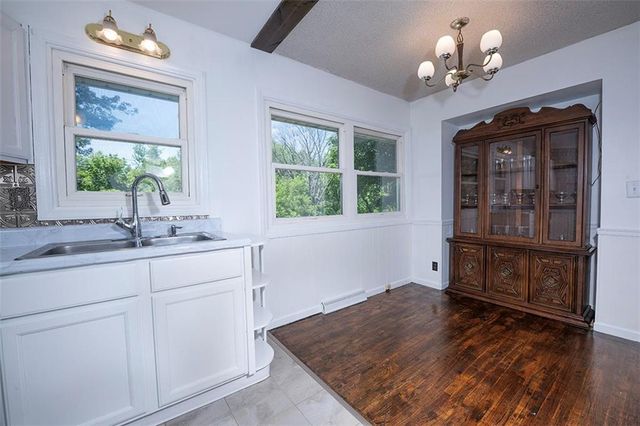 400 Lacy Lane, Belton, MO 64012
