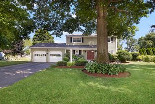 358 Olney St, Seekonk, MA 02771