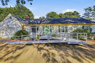 46 4 Seasons Dr, Yarmouth, MA 02664