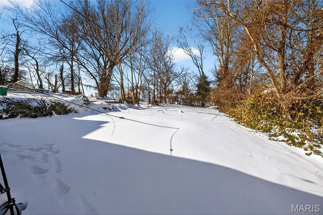 4211 Ravenwood Avenue, St Louis, MO 63121