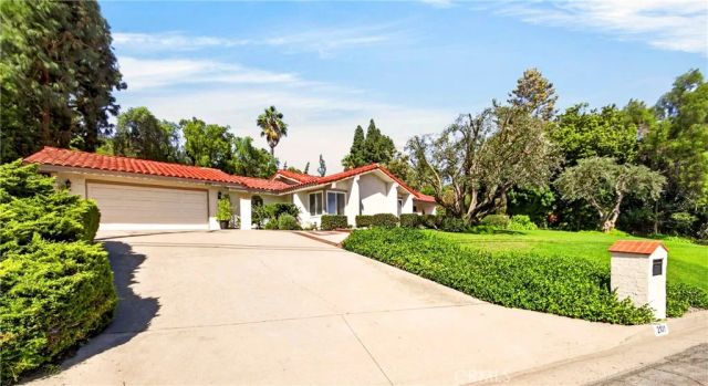 2101 Pioneer Avenue, Fullerton, CA 92831