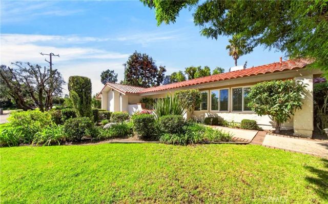 2101 Pioneer Avenue, Fullerton, CA 92831