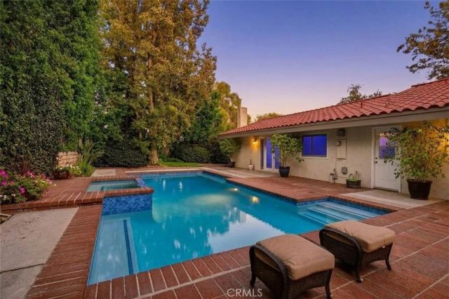 2101 Pioneer Avenue, Fullerton, CA 92831