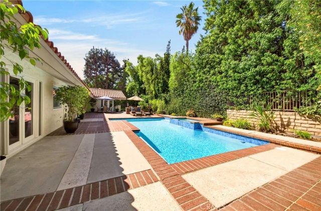 2101 Pioneer Avenue, Fullerton, CA 92831
