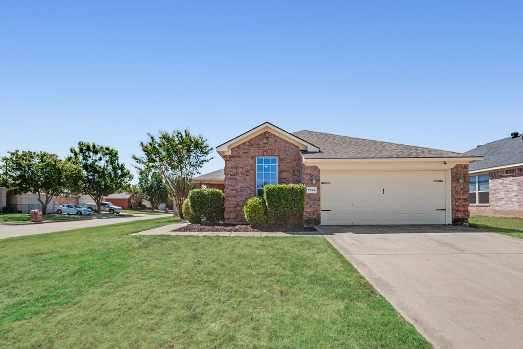7266 Wild Wing Drive, Fort Worth, TX 76120 — exterior
