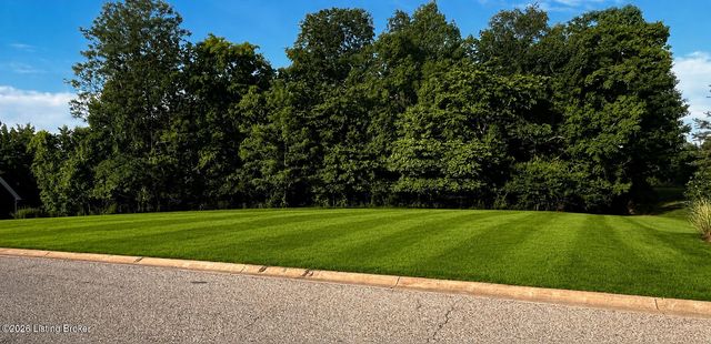 1834 Grand Ridge Rd, Louisville, KY 40214
