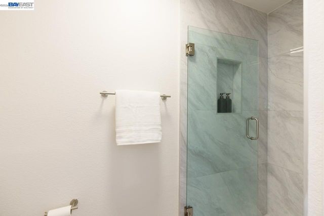 8591 Via Mallorca F, San Diego, CA 92037