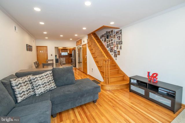 2650 S HICKS ST, Philadelphia, PA 19145