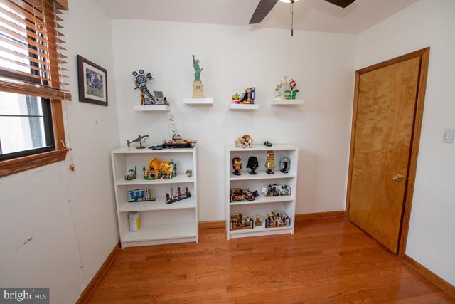2650 S HICKS ST, Philadelphia, PA 19145
