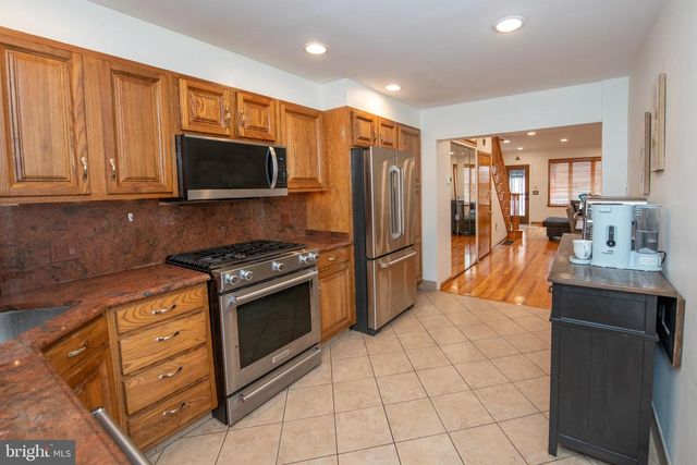 2650 S HICKS ST, Philadelphia, PA 19145
