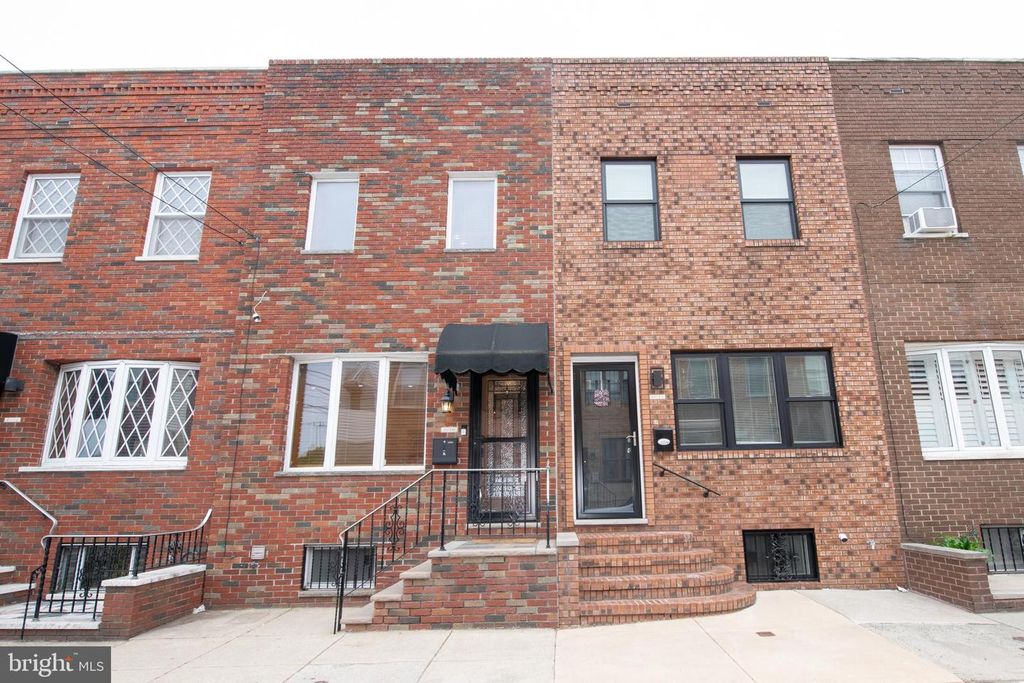 2650 S HICKS ST, Philadelphia, PA 19145
