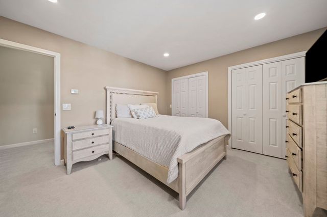 10 Spectacle Pond Terrace, Wareham, MA 02538