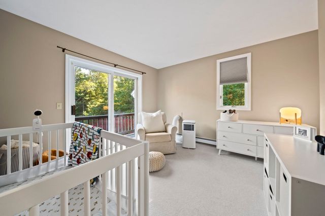 10 Spectacle Pond Terrace, Wareham, MA 02538