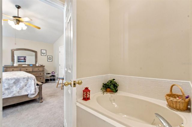 1736 CHALLENGER AVENUE, Davenport, FL 33897