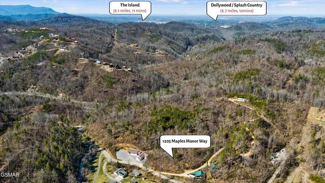1205 Maples Manor Way, Gatlinburg, TN 37738