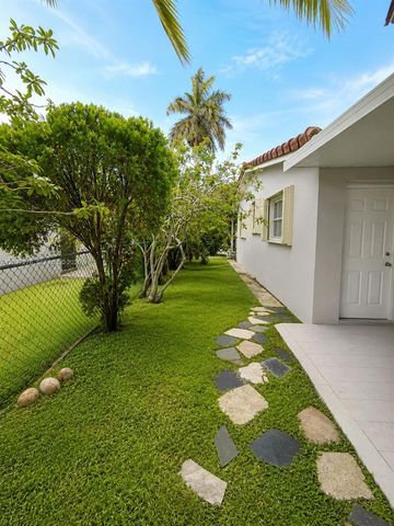 1109 NE 4th Court, Hallandale Beach, FL 33009