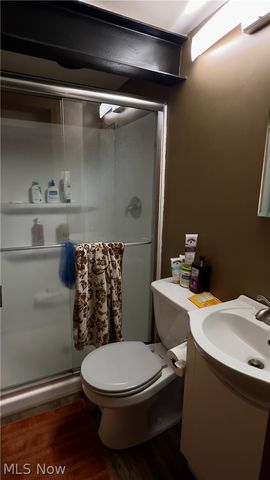 2933 Crestwood Drive NW, Warren, OH 44485