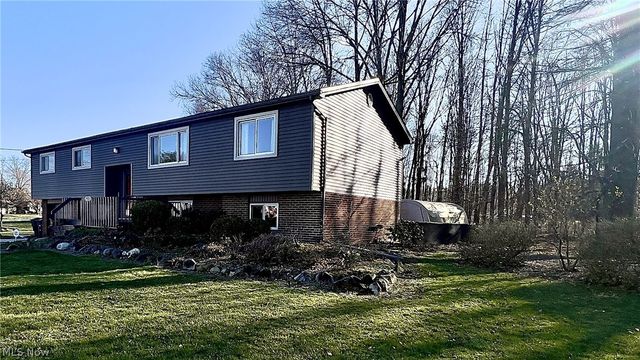 2933 Crestwood Drive NW, Warren, OH 44485