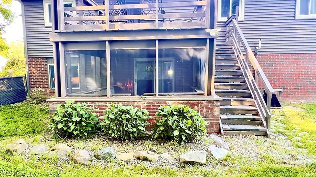 2933 Crestwood Drive NW, Warren, OH 44485