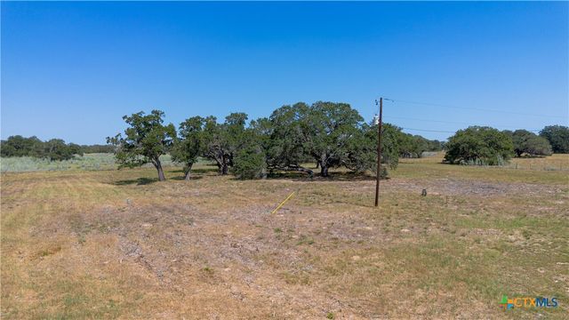 3752 Fm-77, Nixon, TX 78140
