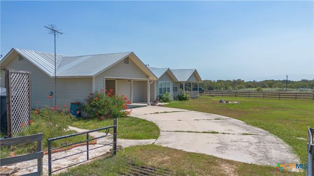 3752 Fm-77, Nixon, TX 78140