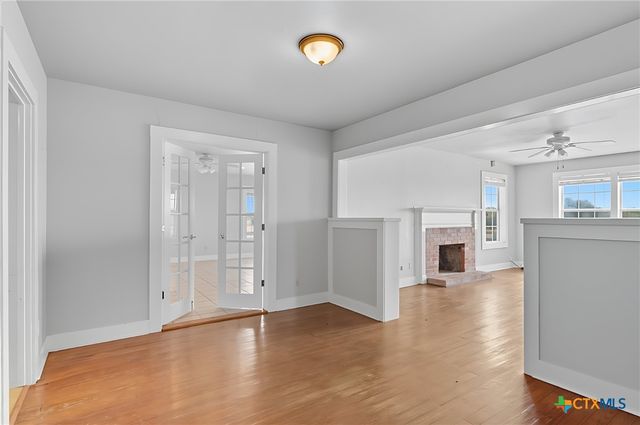 3752 Fm-77, Nixon, TX 78140