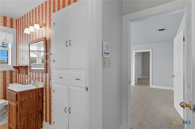 3752 Fm-77, Nixon, TX 78140