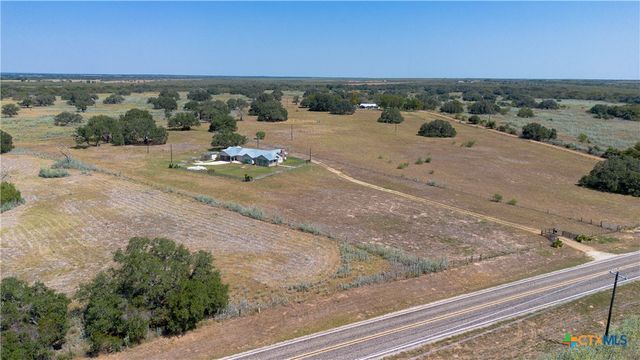 3752 Fm-77, Nixon, TX 78140