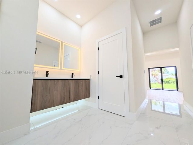 7511 Blutter Road, North Port, FL 34291