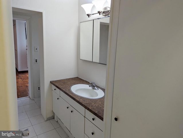 1545 W PASSYUNK AVE, Philadelphia, PA 19145