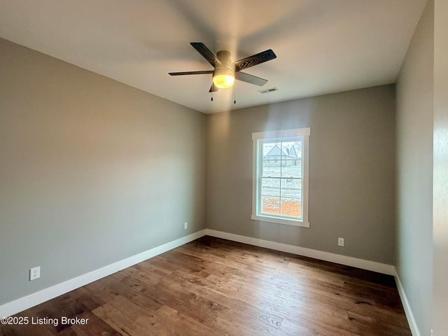 310 Turnbury Ln, Bardstown, KY 40004