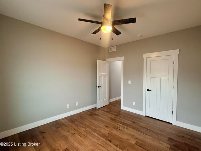 310 Turnbury Ln, Bardstown, KY 40004