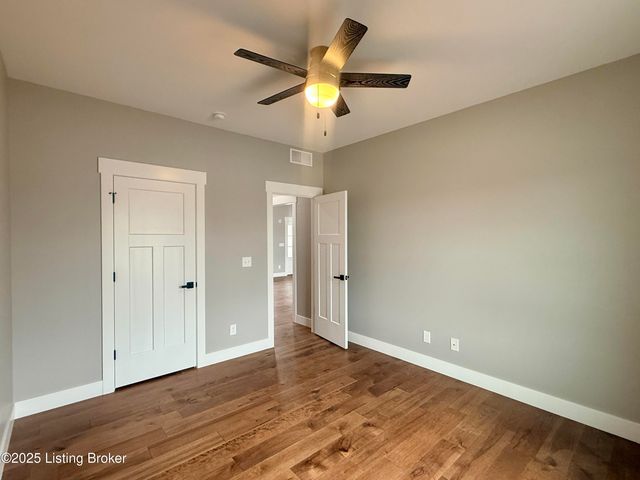 310 Turnbury Ln, Bardstown, KY 40004