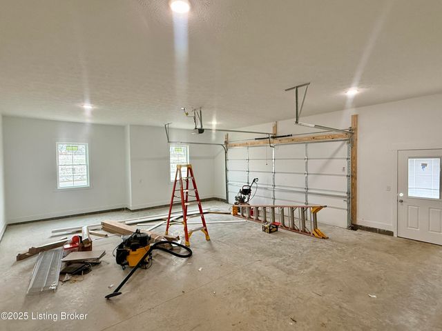 310 Turnbury Ln, Bardstown, KY 40004