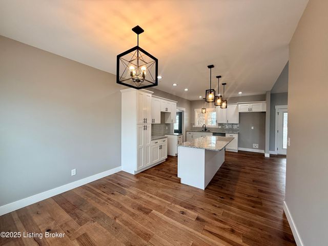 310 Turnbury Ln, Bardstown, KY 40004