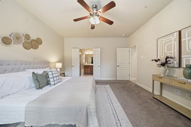 6705 Covered Bridge DR 8, Austin, TX 78736