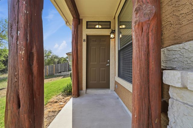 6705 Covered Bridge DR 8, Austin, TX 78736