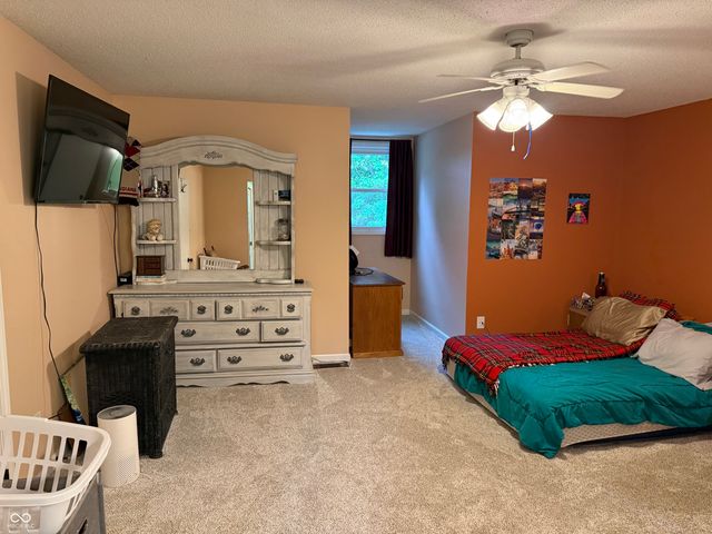 4306 W Fox Ridge Avenue, Greenwood, IN 46143