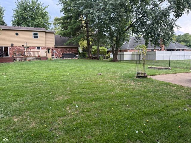 4306 W Fox Ridge Avenue, Greenwood, IN 46143