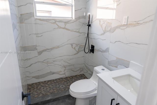 2600 NW 108th St, Miami, FL 33167