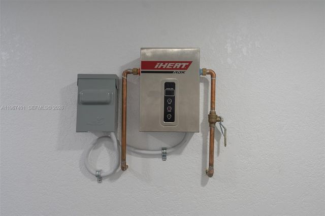 2600 NW 108th St, Miami, FL 33167