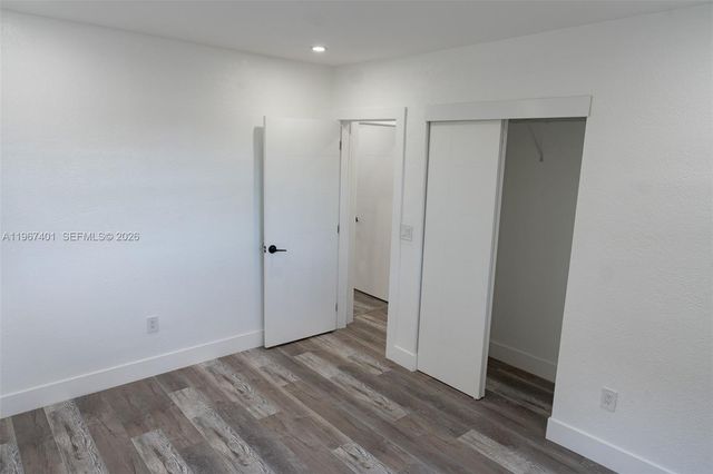 2600 NW 108th St, Miami, FL 33167