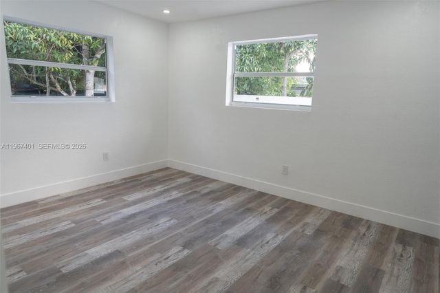 2600 NW 108th St, Miami, FL 33167