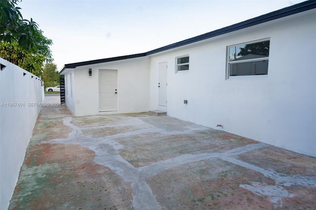 2600 NW 108th St, Miami, FL 33167