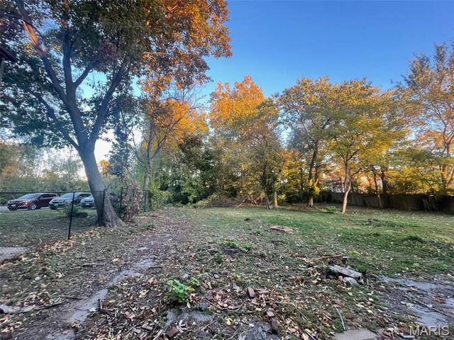 1524 McCausland Avenue, St Louis, MO 63117