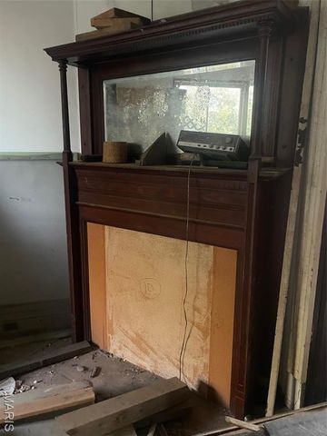 1524 McCausland Avenue, St Louis, MO 63117